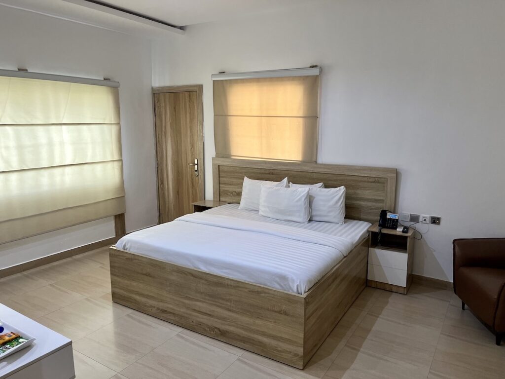 greywood-hotel-ikeja-superior-a